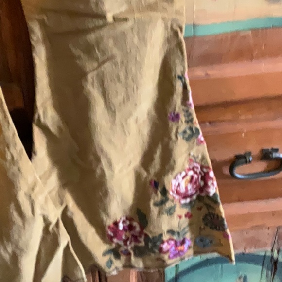 Home Folk Embroidered Jeans - Picture 9 of 10